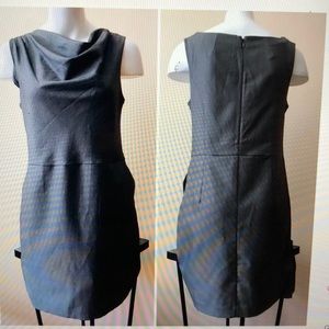 GAP👗SLEEVELESS COWL NECK SHEATH DRESS size 4